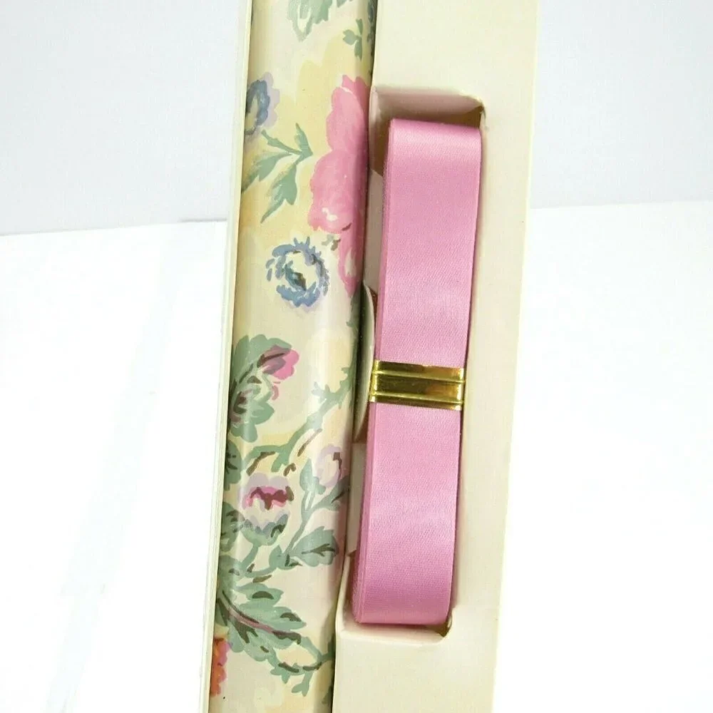 Vintage Victoria's Secret Roll Gift Wrap Ribbon Floral‎ Flowers Wrapping Paper